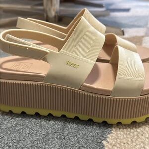Reef Women's Cream Platform Sandals
